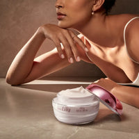 LOVE LILY SATIN BODY CREAM 250 g - O Boticário